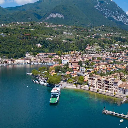 Apartman Alma - 100m Near - Happy Salò